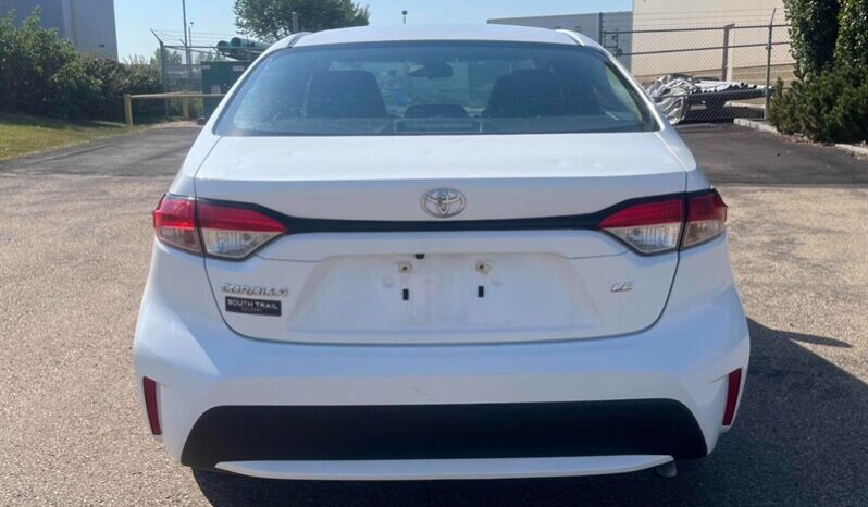 
								2022 Toyota Corolla LE full									