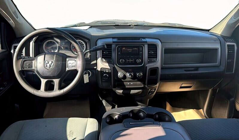 
								2018 RAM 1500 ST full									