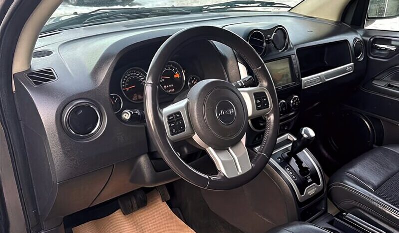 
								2016 Jeep Compass North Edition full									