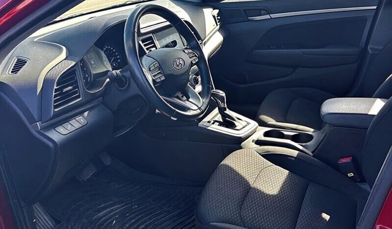 
								2019 Hyundai ELANTRA Preferred full									