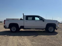 
										2023 Chevrolet Silverado 2500 LT full									