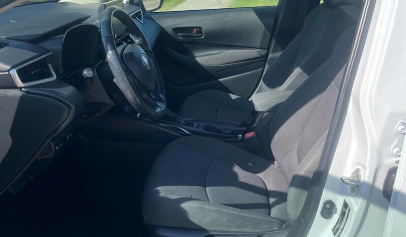 
								2022 Toyota Corolla LE full									