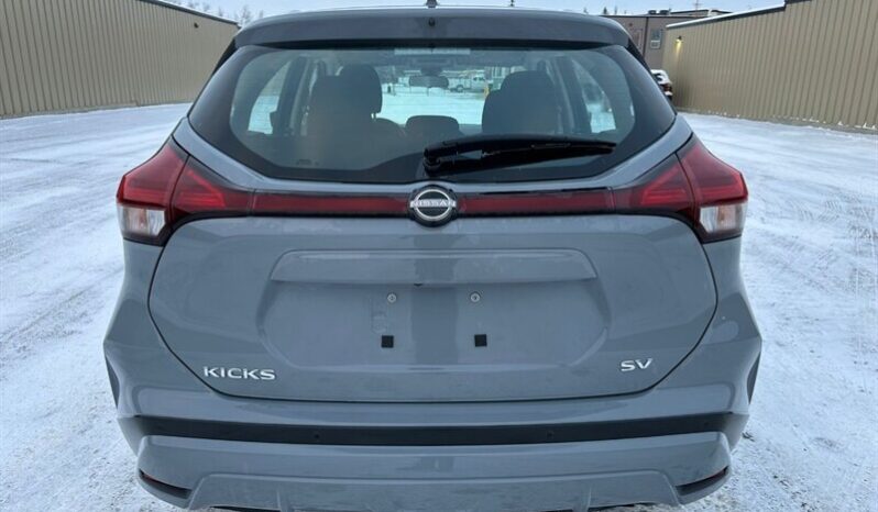 
								2024 Nissan Kicks SV full									