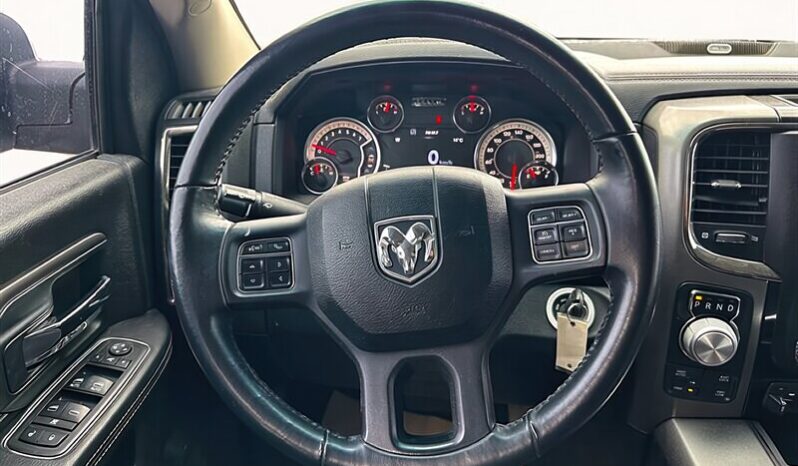 
								2018 RAM 1500 Sport full									