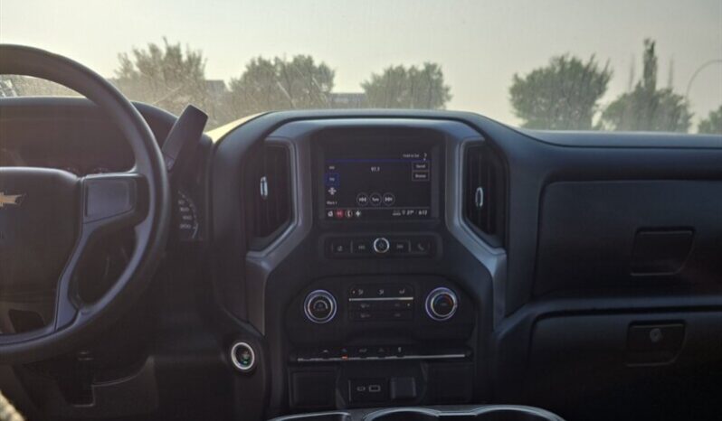 
								2022 Chevrolet Silverado 1500 Work Truck full									