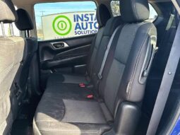 
										2019 Nissan Pathfinder SV full									