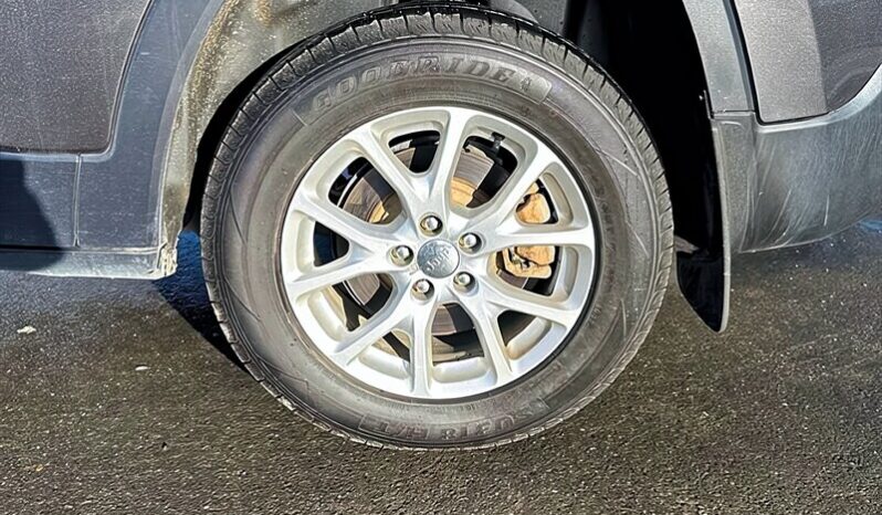 
								2015 Jeep Cherokee North full									