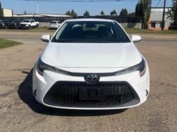 
										2022 Toyota Corolla LE full									