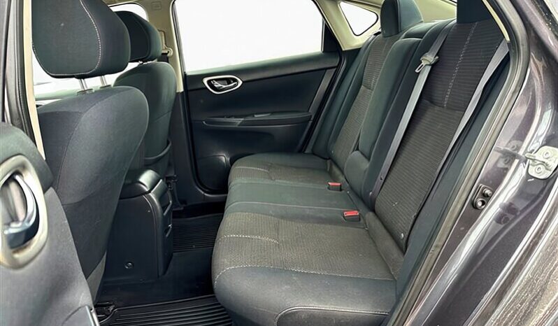 
								2015 Nissan Sentra SV full									