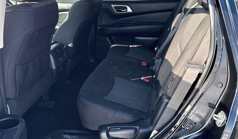 
								2020 Nissan Pathfinder SV Tech full									