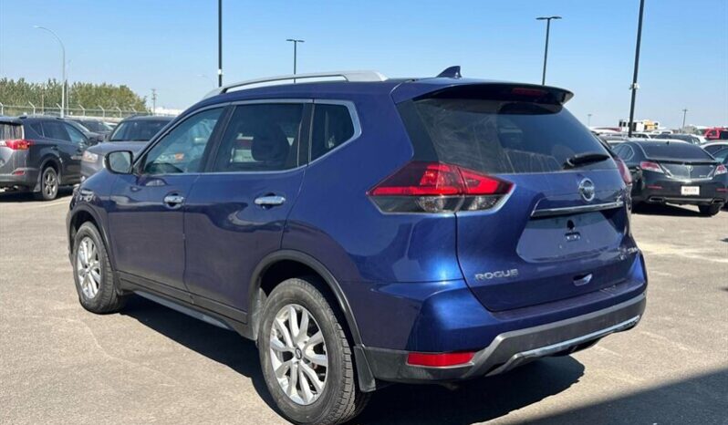 
								2020 Nissan Rogue SV full									