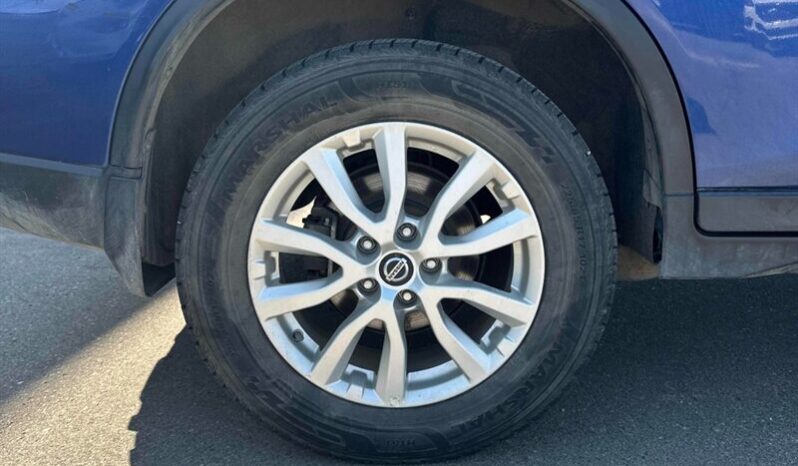 
								2020 Nissan Rogue SV full									