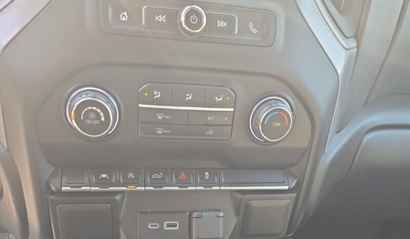 
								2022 Chevrolet Silverado 1500 Work Truck full									