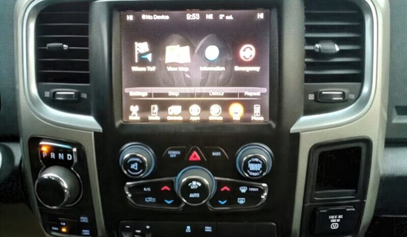 
								2017 RAM 1500 Express full									