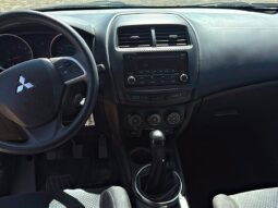 
										2015 Mitsubishi RVR SE full									