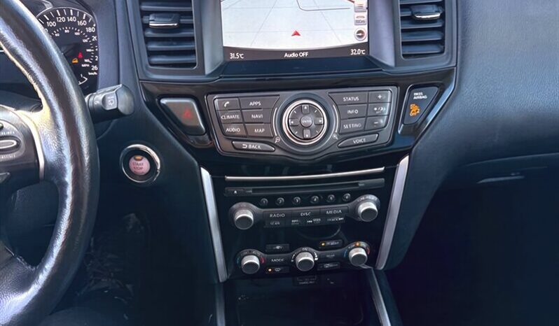 
								2020 Nissan Pathfinder SV Tech full									