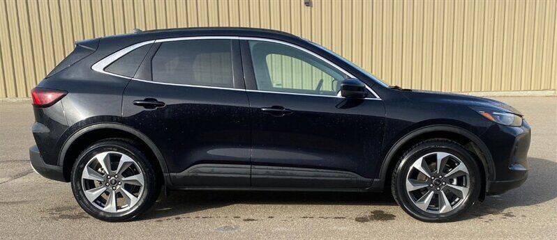 
								2025 Ford Escape Platinum Moonroof full									