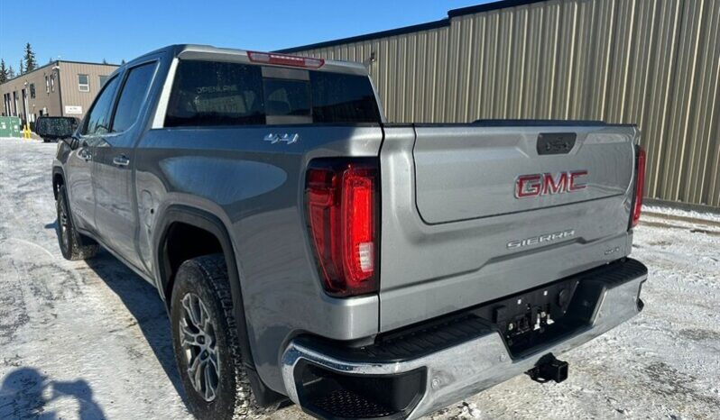 
								2024 GMC Sierra 1500 SLT full									
