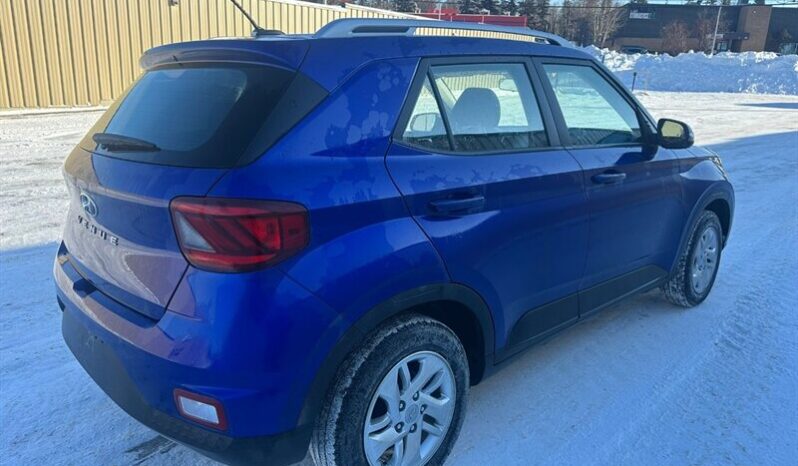 
								2024 Hyundai VENUE Preferred full									