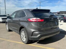 
										2023 Ford Edge SEL full									