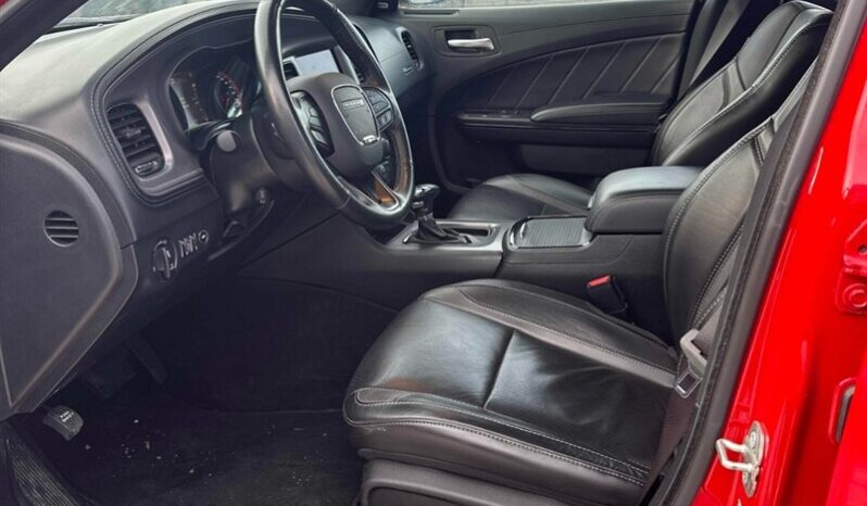 
								2023 Dodge Charger SXT full									