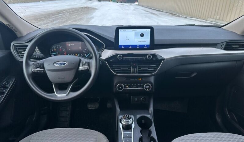 
								2020 Ford Escape SE full									