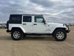 
										2018 Jeep Wrangler JK Unlimited Sahara full									