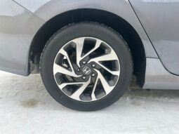 
										2020 Honda Civic EX full									