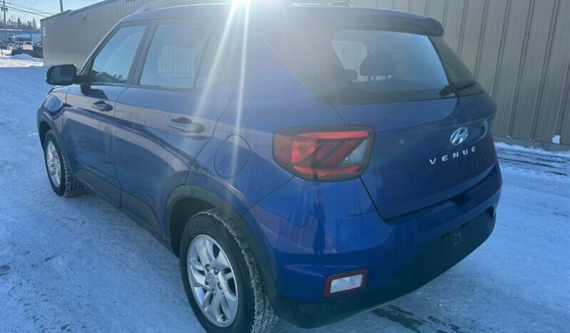 
								2024 Hyundai VENUE Preferred full									