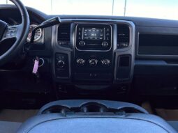 
										2019 RAM 1500 SXT full									
