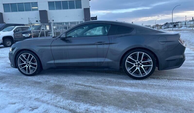 
								2017 Ford Mustang EcoBoost full									