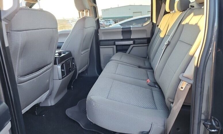 
								2020 Ford F-150 XLT full									