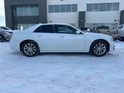 
										2021 Chrysler 300 Series S full									