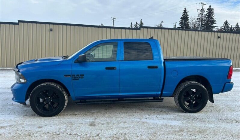 
								2019 RAM 1500 Classic Express Blackout full									