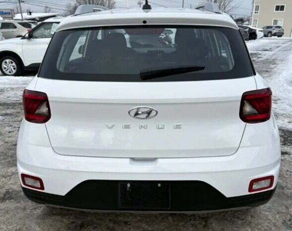 
								2024 Hyundai VENUE Preferred full									