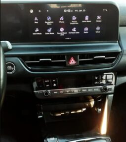 
										2024 Kia Seltos EX full									