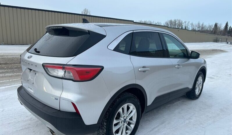 
								2020 Ford Escape SE full									