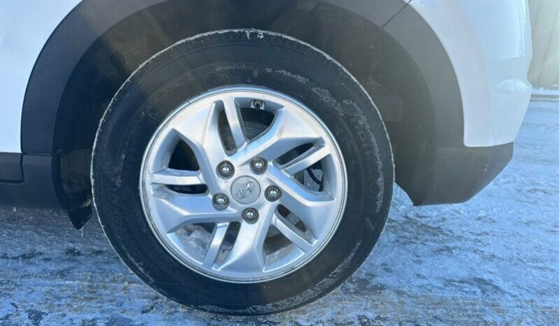 
								2024 Hyundai VENUE Preferred full									