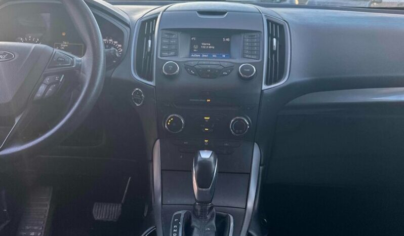 
								2017 Ford Edge SE full									