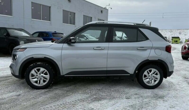 
								2024 Hyundai VENUE Preferred full									