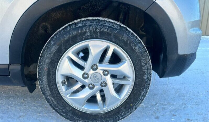 
								2024 Hyundai VENUE Preferred full									