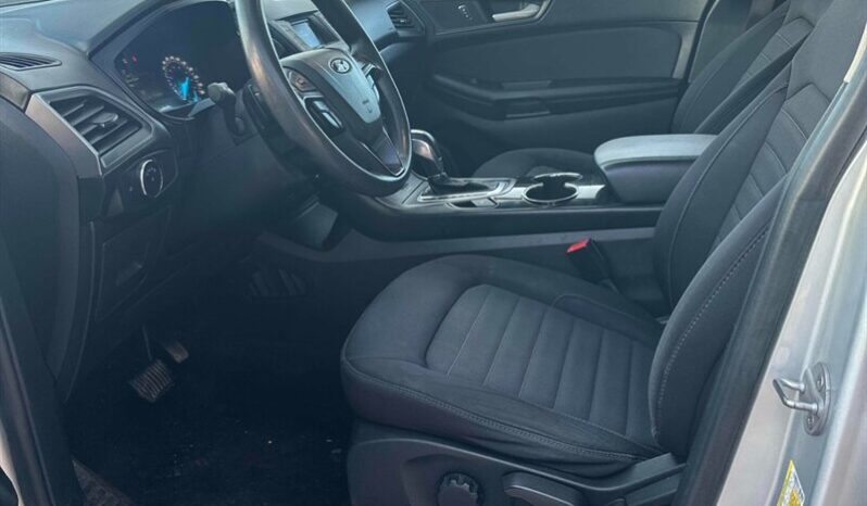 
								2017 Ford Edge SE full									