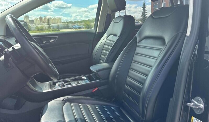 
								2019 Ford Edge SEL full									