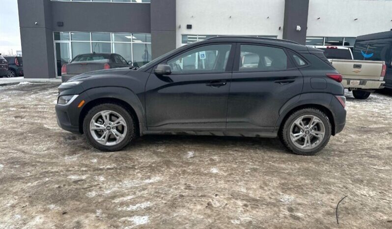 
								2022 Hyundai Kona Preferred full									