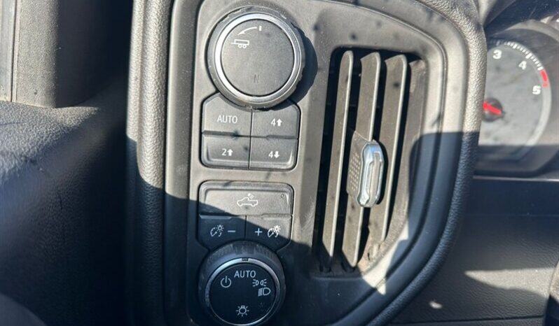 
								2022 Chevrolet Silverado 2500 W/T full									