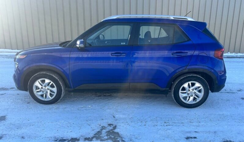 
								2024 Hyundai VENUE Preferred full									