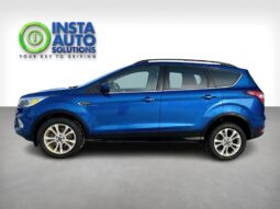 
										2018 Ford Escape SE full									