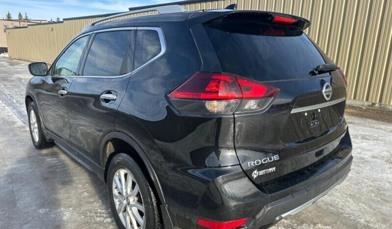 
								2020 Nissan Rogue SV full									
