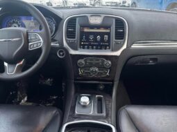 
										2023 Chrysler 300 Series Touring L full									