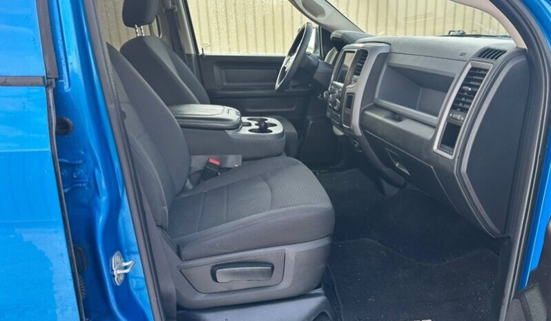 
								2019 RAM 1500 Classic Express Blackout full									